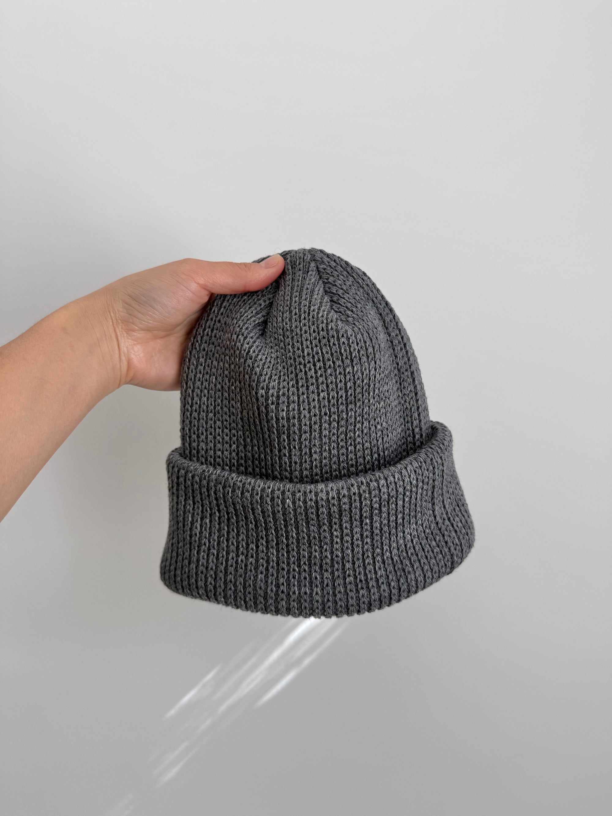 Italian Merino Wool Short Beanie - Charcoal gray